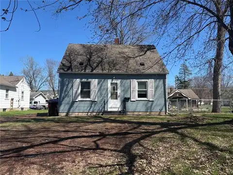 230 Wood Street S, Mora, MN 55051
