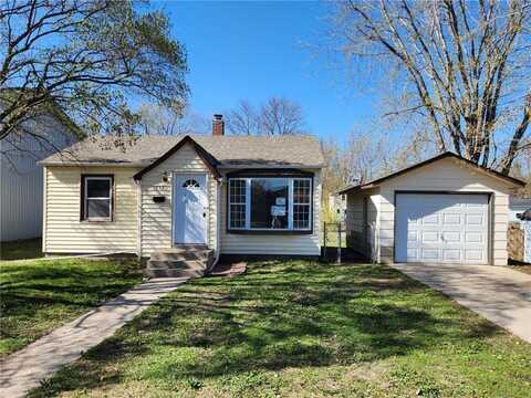 1213 12th Street E, Glencoe, MN 55336