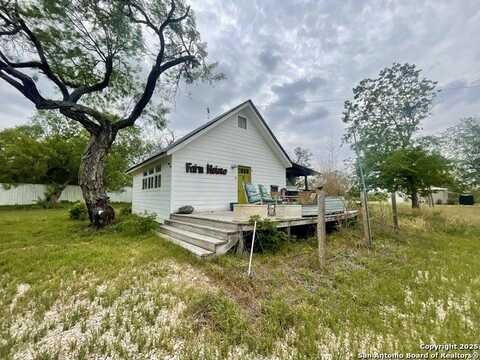 2230 weil, Marion, TX 78124