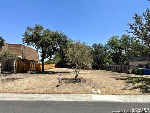 3011 Alan Shepard, Kirby, TX 78219