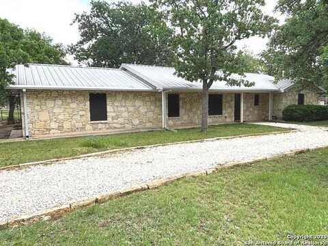 335 Sharon, Boerne, TX 78006