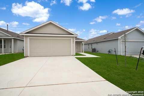 731 Bullsnake, New Braunfels, TX 78132