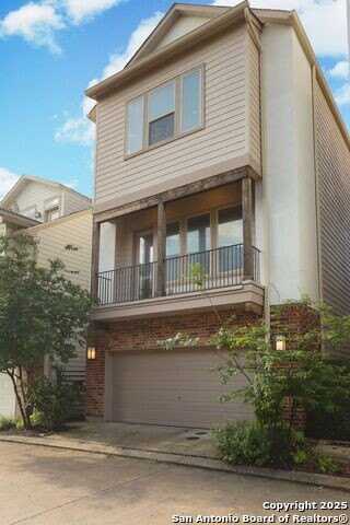 3831 Harry Wurzbach, San Antonio, TX 78209