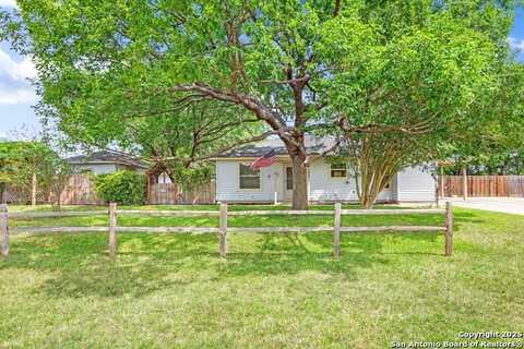 104 Royal Crest, Seguin, TX 78155