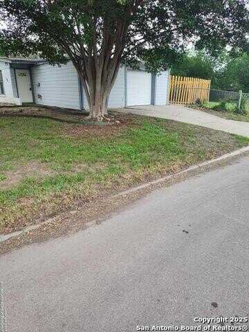 318 Springwood, San Antonio, TX 78216