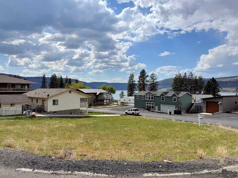 3317 Roosevelt Dr, Davenport, WA 99122