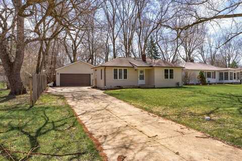 9 W Wyllys, Midland, MI 48640