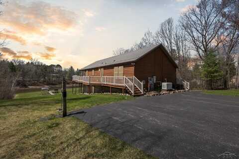1595 Lakeshore, Gladwin, MI 48624