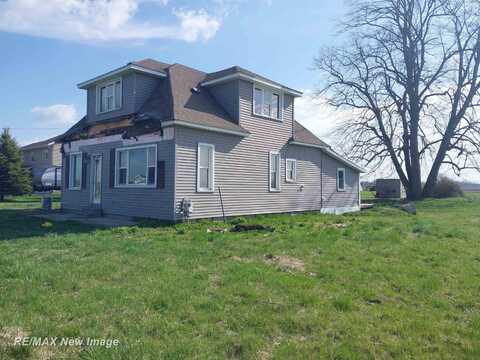 2425 S Thomas, Saginaw, MI 48609