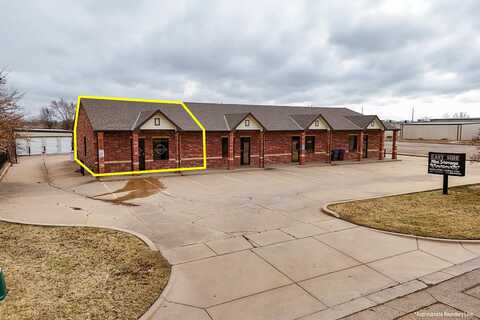 1822 S Longfellow Cir, Wichita, KS 67207