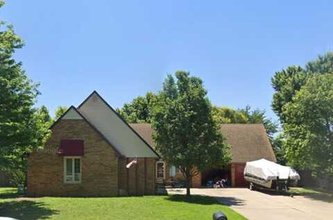 603 Quail Creek, Newton, KS 67114