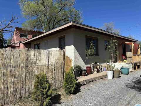 1502 N. Bennett Street, Silver City, NM 88061