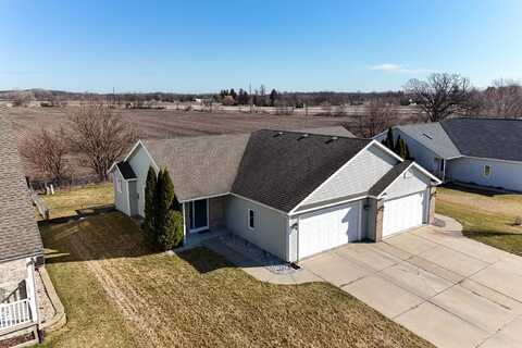 909 New Hampton Drive, Oregon, WI 53575