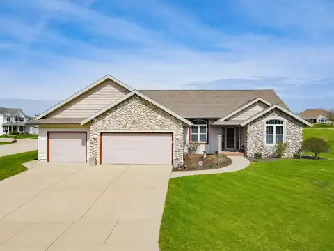 942 Cambridge Drive, Janesville, WI 53548