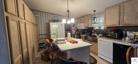 11155 NE 1142, Deepwater, MO 64740