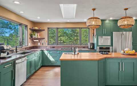 390 El Conejo, Los Alamos, NM 87544