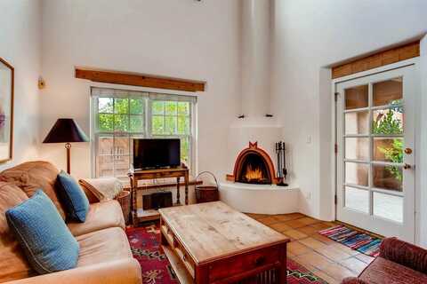 334 Otero, Santa Fe, NM 87501