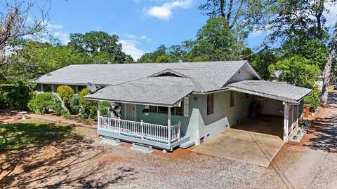 9807 Logan Road, Redding, CA 96003