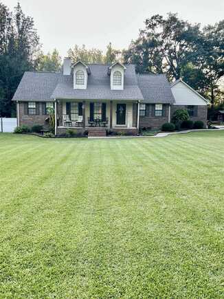 81 Co Rd 13, Florence, AL 35633