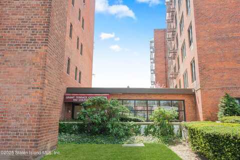 100 Colfax Avenue, Staten Island, NY 10306