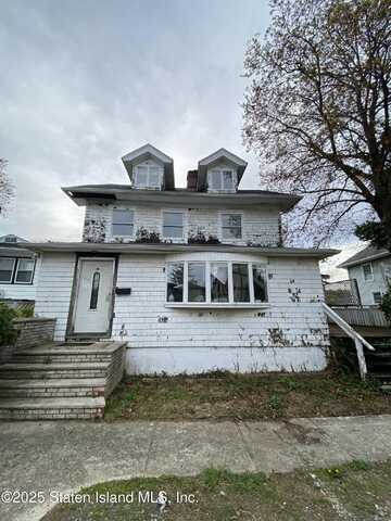 3096 Richmond Road, Staten Island, NY 10306