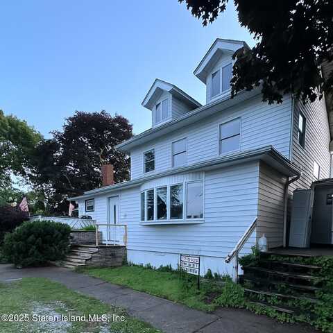 3096 Richmond Road, Staten Island, NY 10306