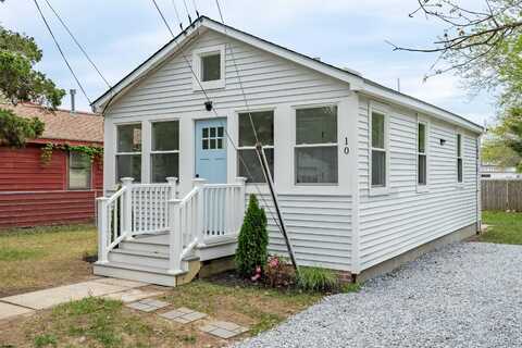 10 Golden Ln, Villas, NJ 08251