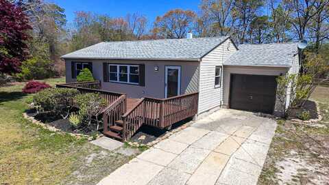 320 Frank Ln, Egg Harbor Township, NJ 08234