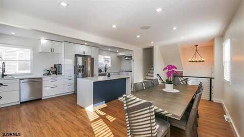 219 N Clermont Ave, Margate City, NJ 08402
