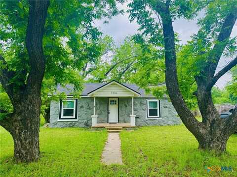 706 Golf Course Road, Gatesville, TX 76528