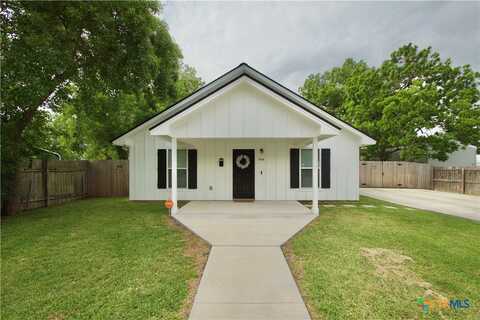 1104 E San Antonio, Victoria, TX 77901