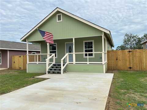 708 E 5th Street, Nixon, TX 78140
