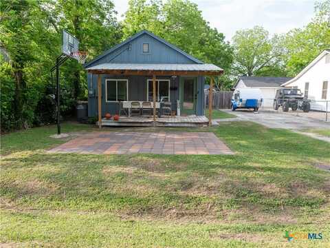 1006 W North Street, Victoria, TX 77901