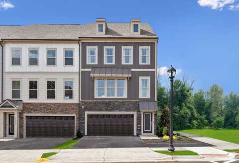 1043 Venifena Ter SE, Leesburg, VA 20175