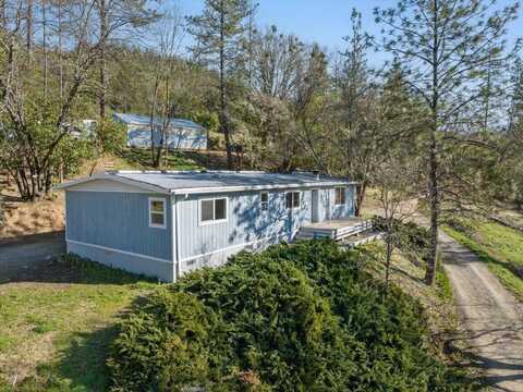 18505 E Evans Creek Road, Rogue River, OR 97537