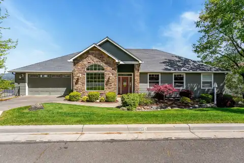 2229 SE Linden Lane, Grants Pass, OR 97527