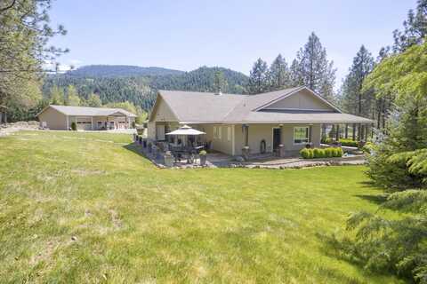 3600 Placer Road, Wolf Creek, OR 97497