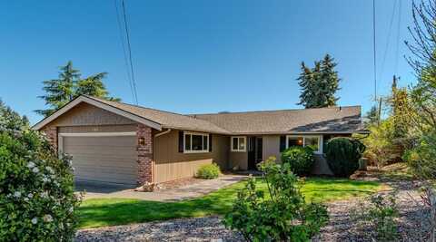 740 N Modoc Avenue, Medford, OR 97504