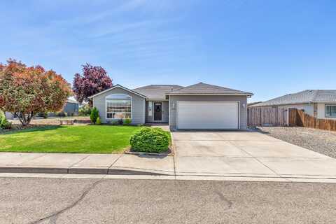 2320 Savannah Drive, Central Point, OR 97502