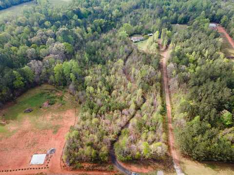 250 Ridgeway Road, Woodruff, SC 29388