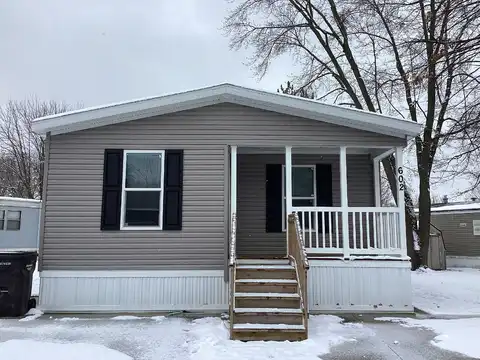 602 Fresno Circle SE, Grand Rapids, MI 49548