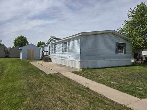 6994 Chippewa Dr, Romulus, MI 48174