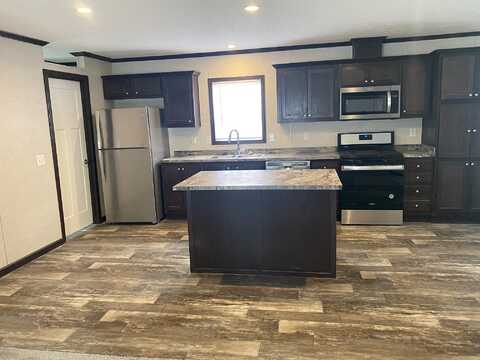 238 Kelly Court, Newport, MI 48166