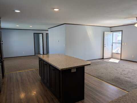 25130 Oxford, Wood Haven, MI 48183