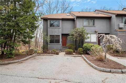 7 Wake Robin Road, Lincoln, RI 02865