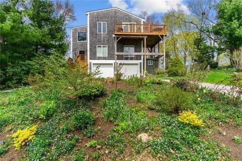 44 Harrison Street, Bristol, RI 02809