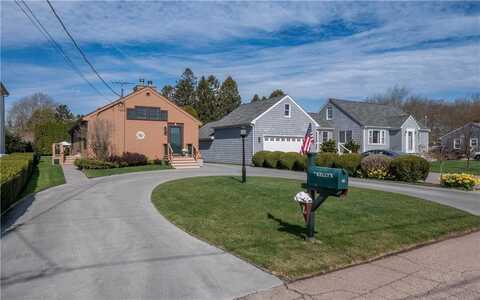 46 Berkeley Court, Middletown, RI 02842