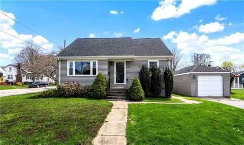 19 Hillside Avenue, Newport, RI 02840