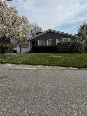 46 Cliffside Drive, Cranston, RI 02920