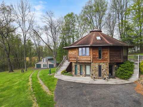 305 Forbes Street, Cedar Bluff, VA 24609